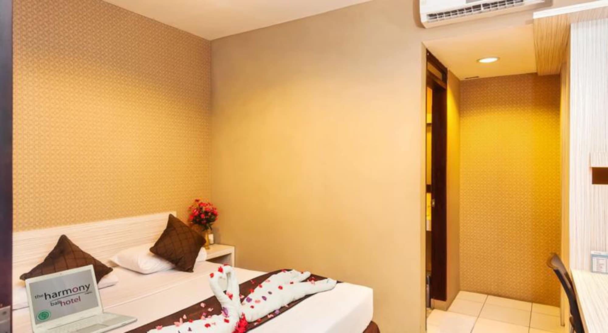 The Harmony Legian Hotel กูตา ภายนอก รูปภาพ
