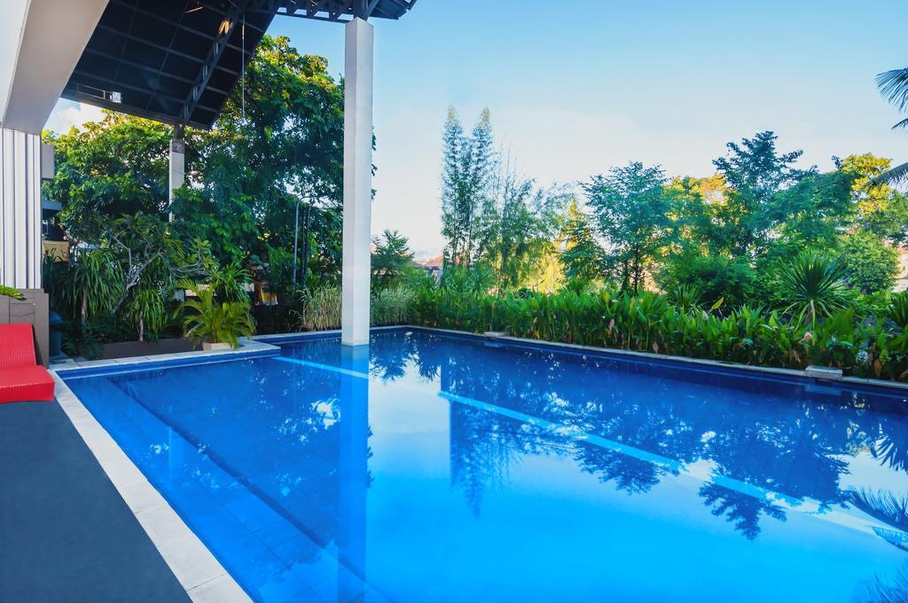 The Harmony Legian Hotel กูตา ภายนอก รูปภาพ