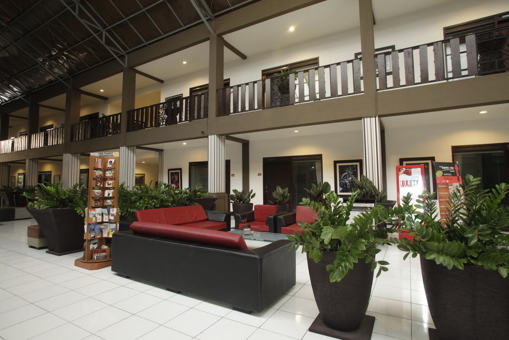 The Harmony Legian Hotel กูตา ภายนอก รูปภาพ